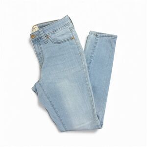 Universal Thread Light Wash Skinny Jeans